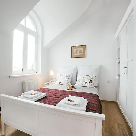 Apartment Comfystay Old Town